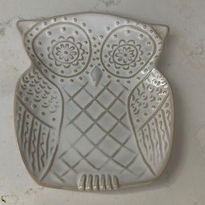 Owl plate big eyes natures home dish trinket off white owl collectible